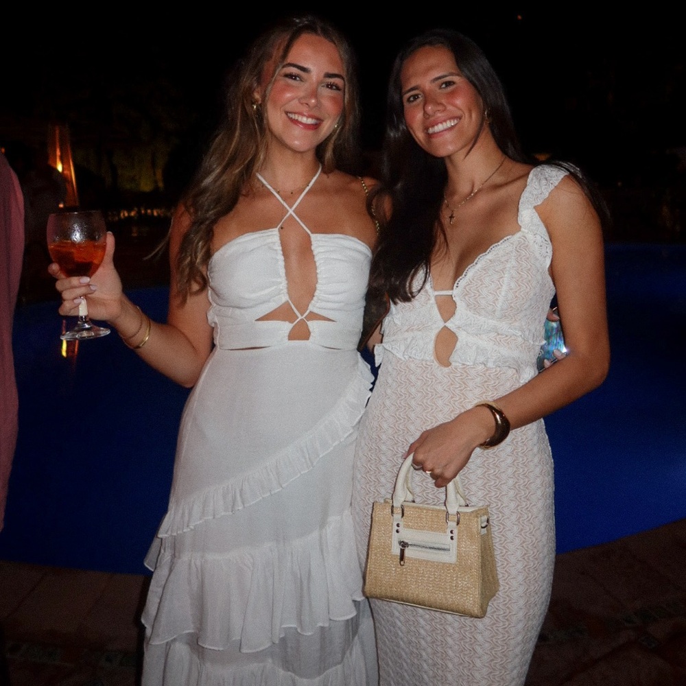 White Sleeveless Cutout Dress - Picture 3 of 4